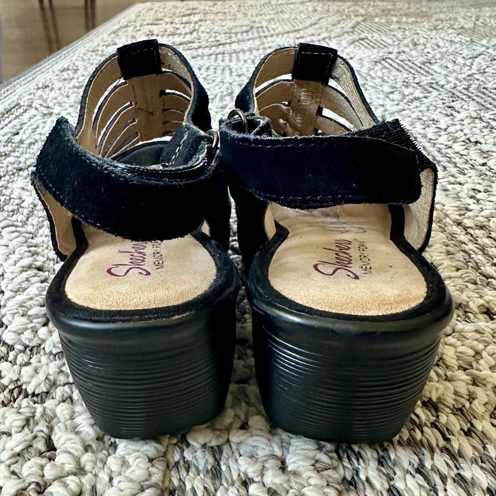Skechers Black Wedge Sandals - Picture 4 of 6